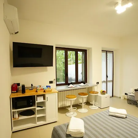 The One Malpensa Rooms Vizzola Ticino Buitenkant foto
